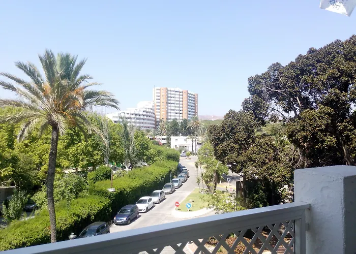 酒店 Playa Real 马尔韦利亚